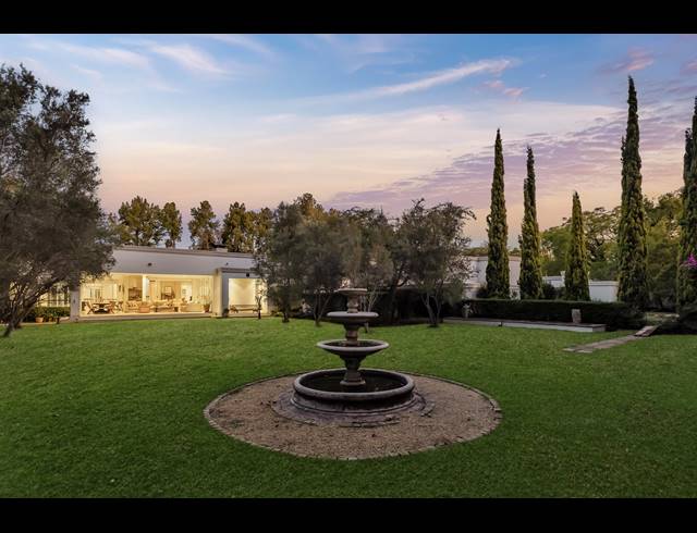 7 BEDROOM HOUSE FOR SALE IN BRYANSTON